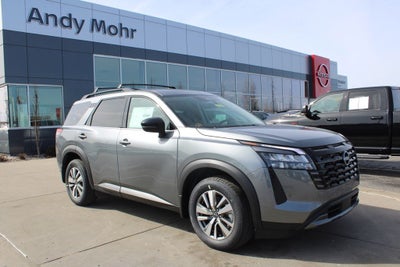 2026 Nissan Pathfinder SL