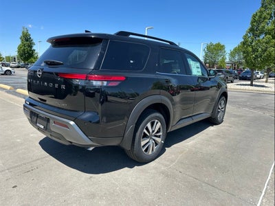 2026 Nissan Pathfinder SL