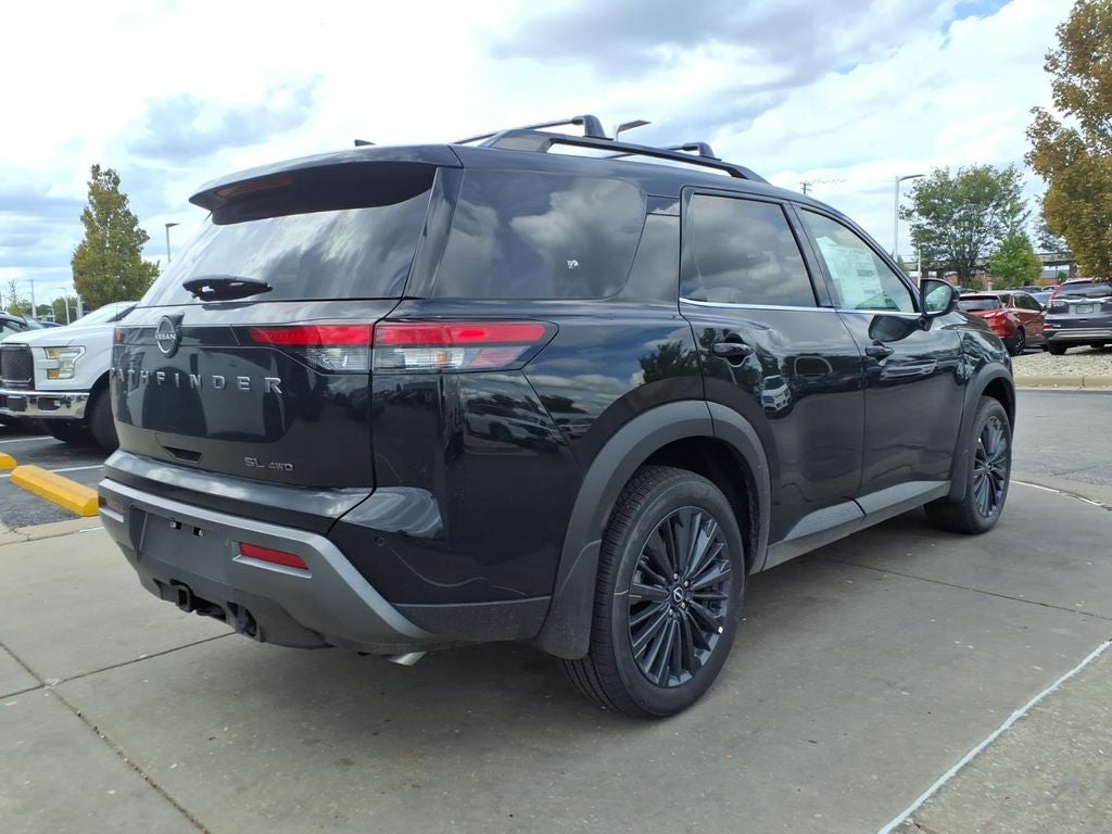 2026 Nissan Pathfinder SL