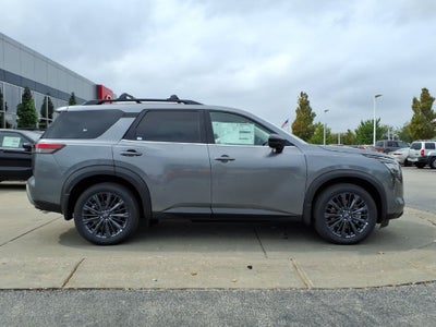 2026 Nissan Pathfinder SL