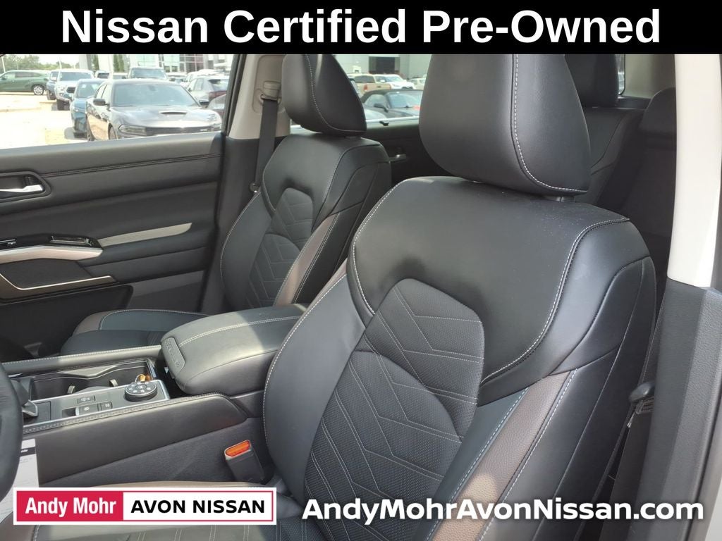 2025 Nissan Pathfinder Platinum