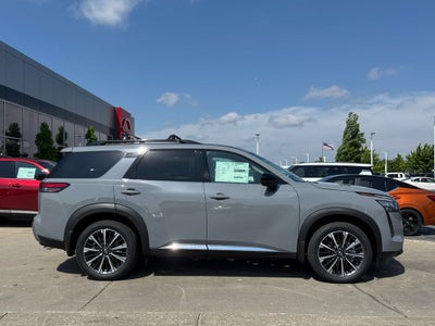 2026 Nissan Pathfinder Platinum