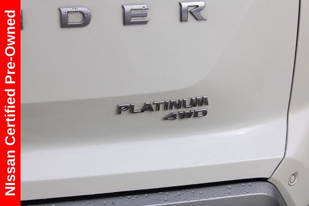 2024 Nissan Pathfinder Platinum