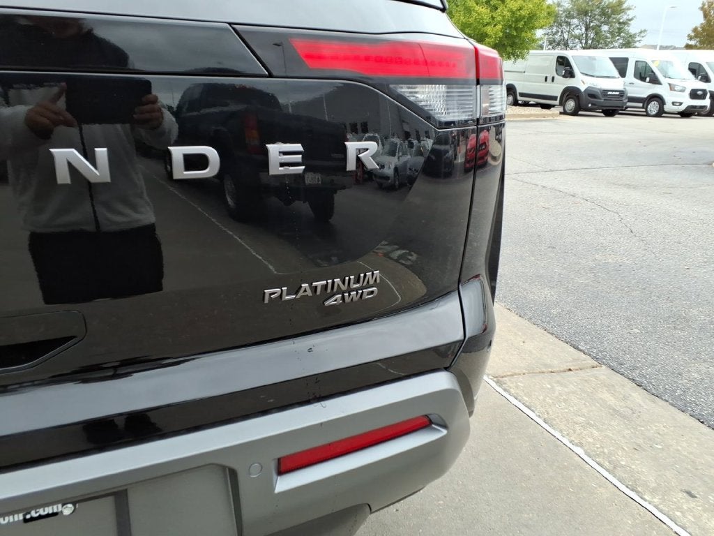 2026 Nissan Pathfinder Platinum