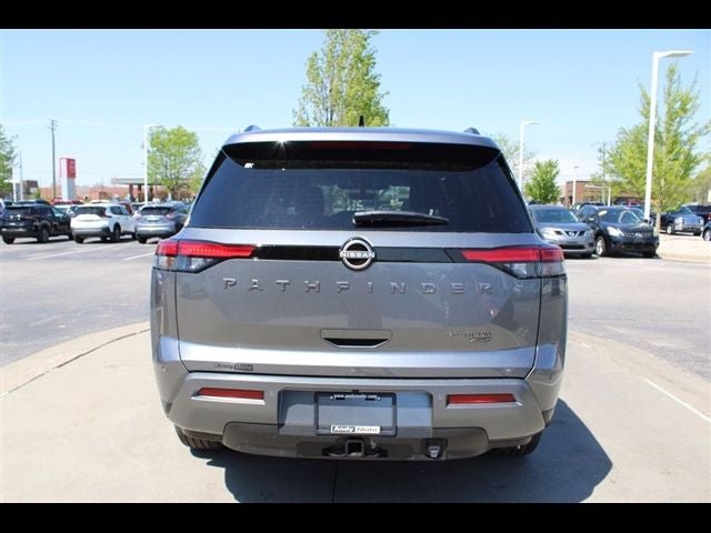 2026 Nissan Pathfinder Platinum