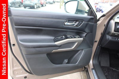 2023 Nissan Pathfinder Platinum