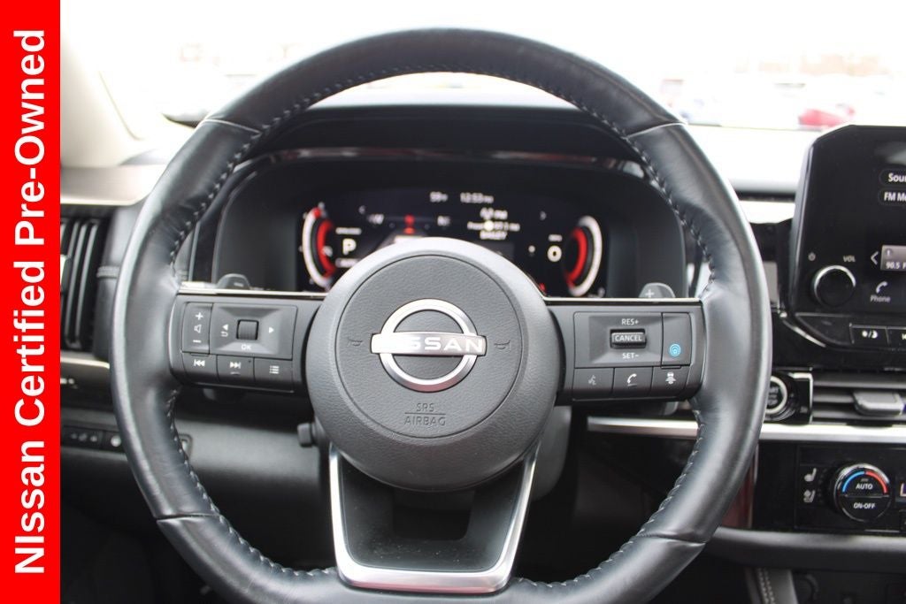 2023 Nissan Pathfinder Platinum