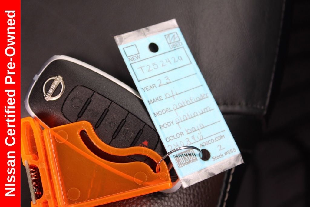 2023 Nissan Pathfinder Platinum