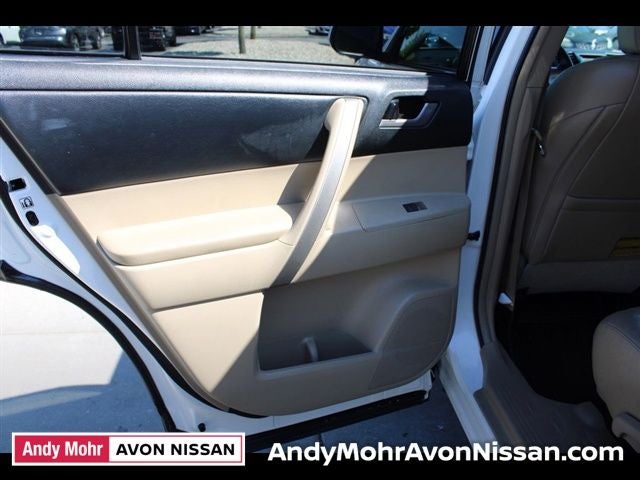 2013 Toyota Highlander SE