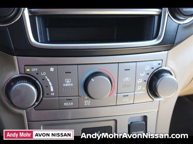 2013 Toyota Highlander SE
