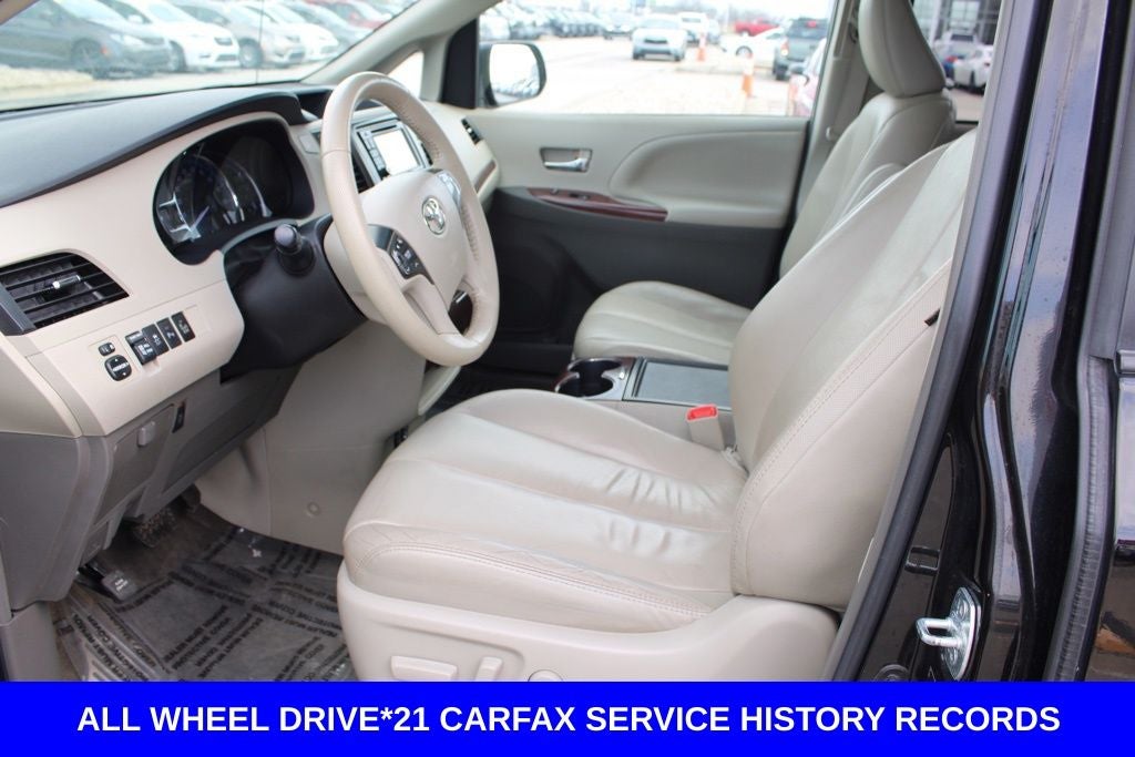 2014 Toyota Sienna XLE 7 Passenger