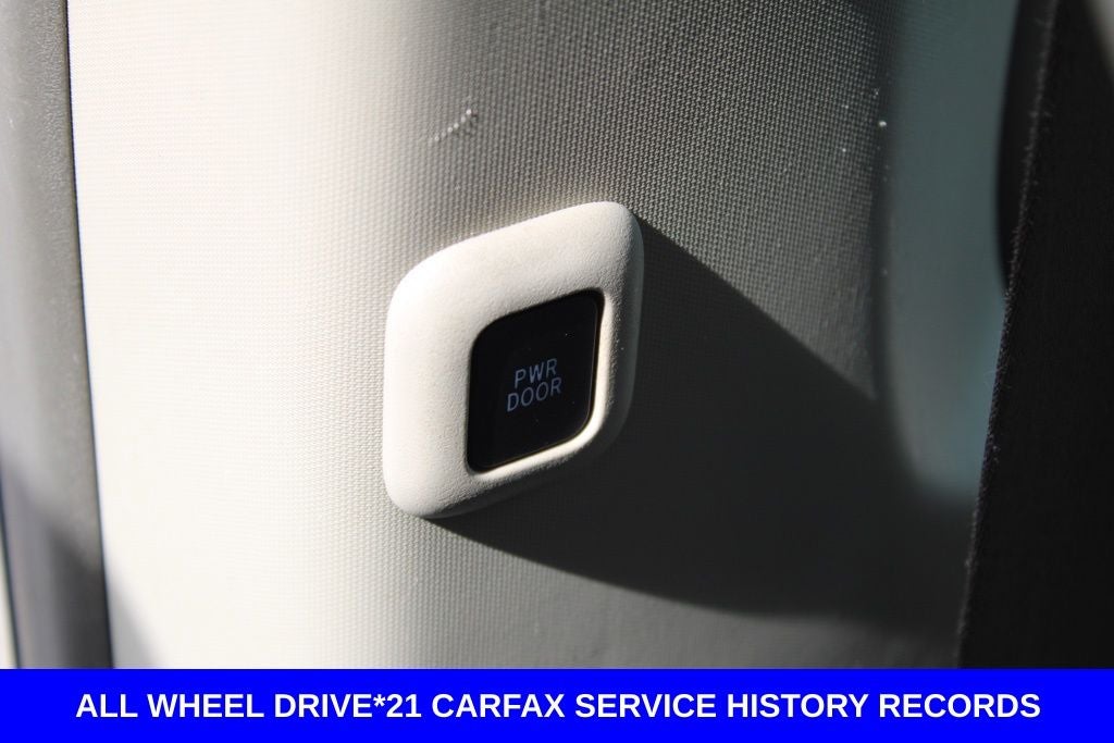 2014 Toyota Sienna XLE 7 Passenger