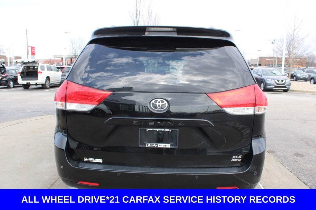 2014 Toyota Sienna XLE 7 Passenger
