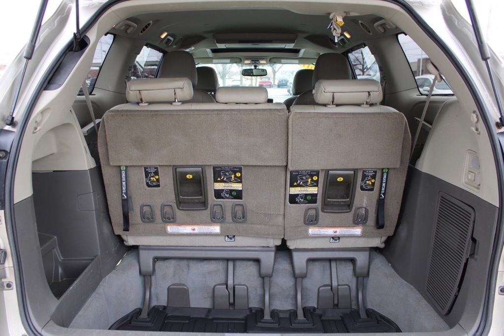 2017 Toyota Sienna XLE Premium 7 Passenger