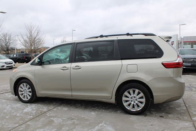 2017 Toyota Sienna XLE Premium 7 Passenger