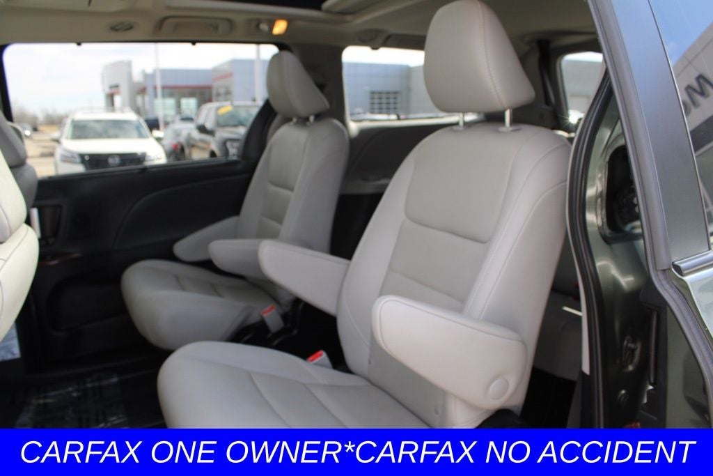 2020 Toyota Sienna Limited Premium 7 Passenger