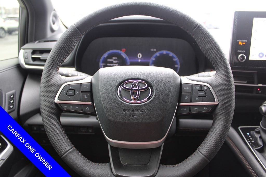 2025 Toyota Sienna Platinum 7 Passenger