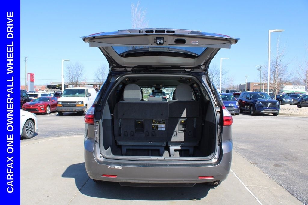 2018 Toyota Sienna LE 7 Passenger