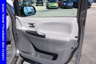 2018 Toyota Sienna LE 7 Passenger