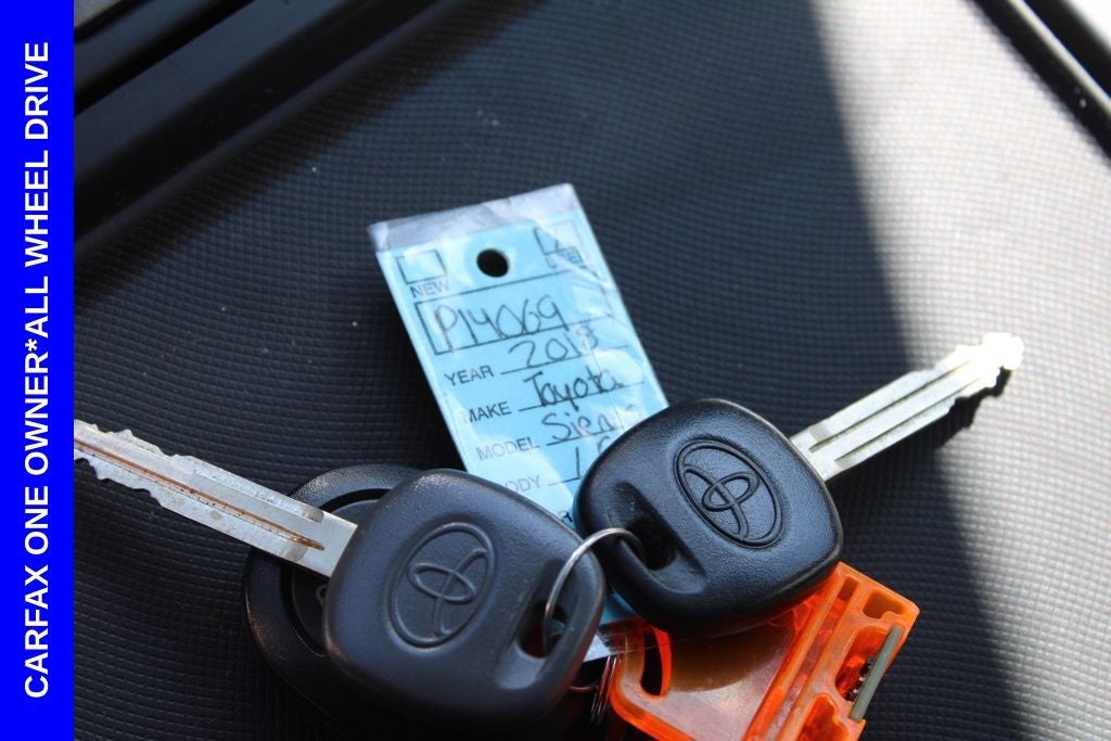 2018 Toyota Sienna LE 7 Passenger