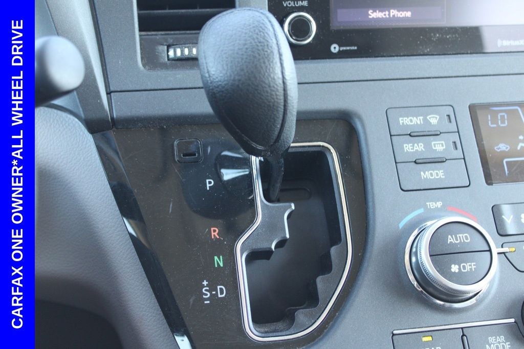 2018 Toyota Sienna LE 7 Passenger