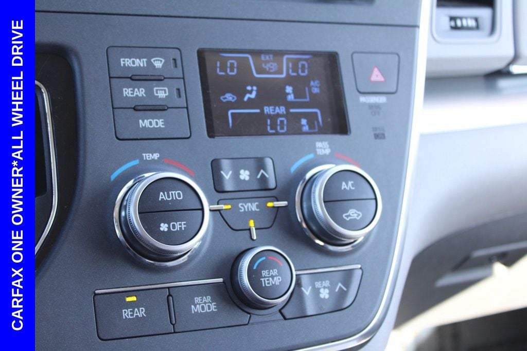 2018 Toyota Sienna LE 7 Passenger