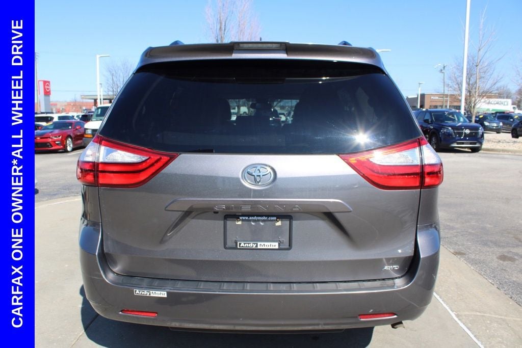 2018 Toyota Sienna LE 7 Passenger