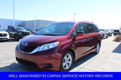 2013 Toyota Sienna LE 8 Passenger