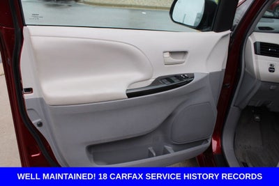 2014 Toyota Sienna LE