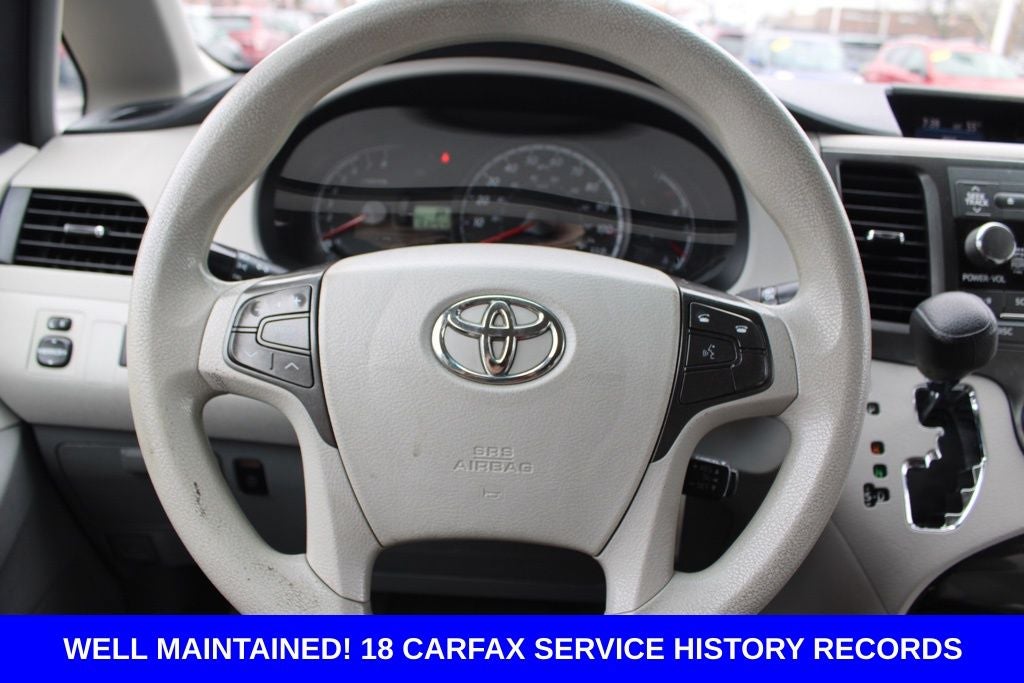 2014 Toyota Sienna LE