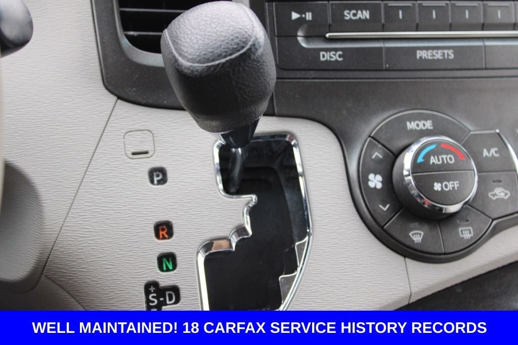 2014 Toyota Sienna LE