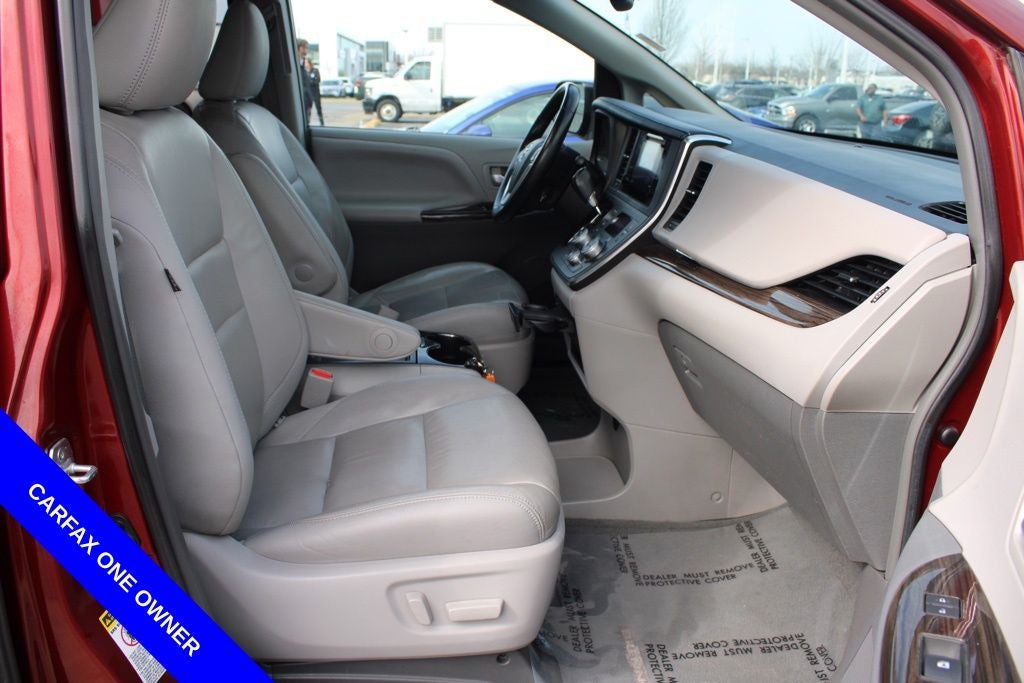 2015 Toyota Sienna XLE