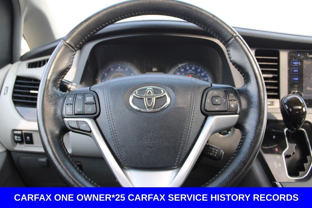 2015 Toyota Sienna XLE