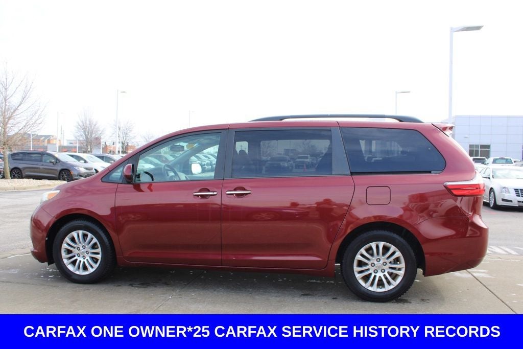 2015 Toyota Sienna XLE