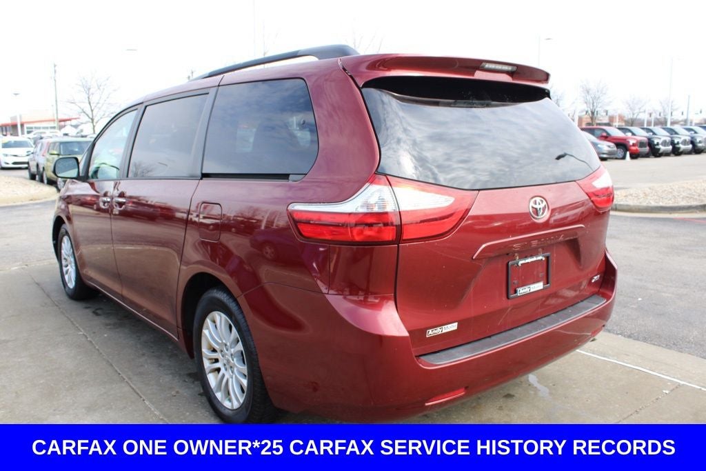2015 Toyota Sienna XLE