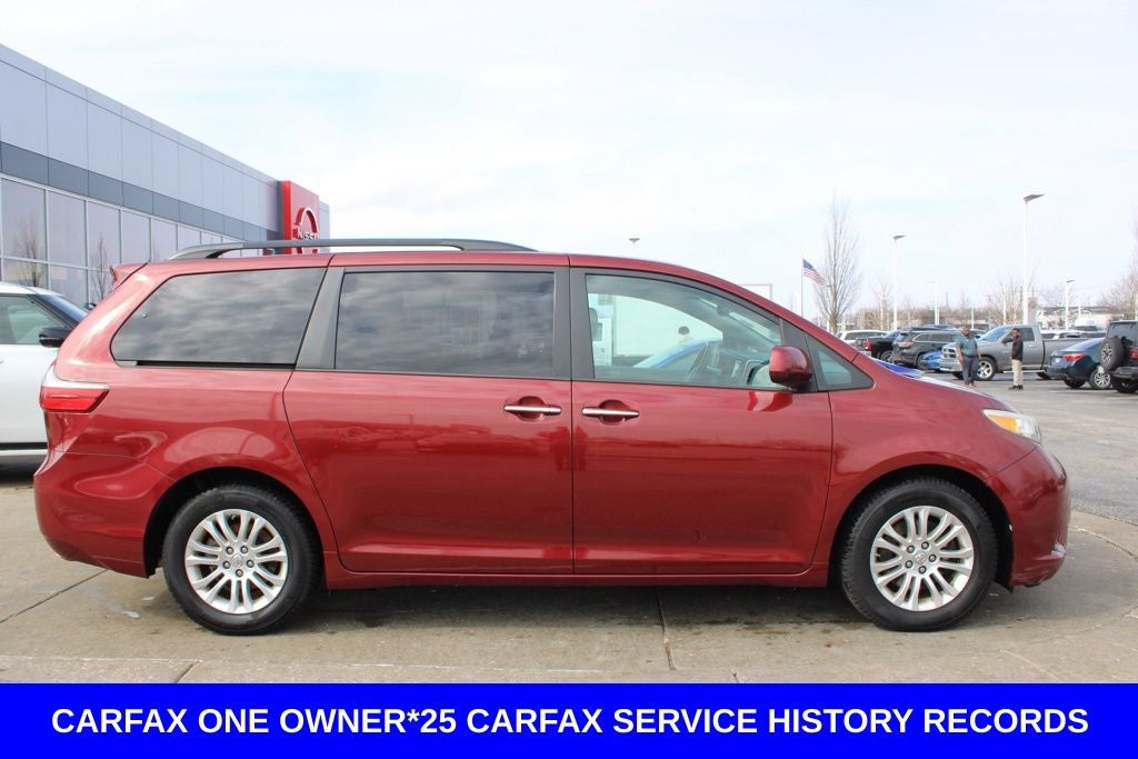 2015 Toyota Sienna XLE