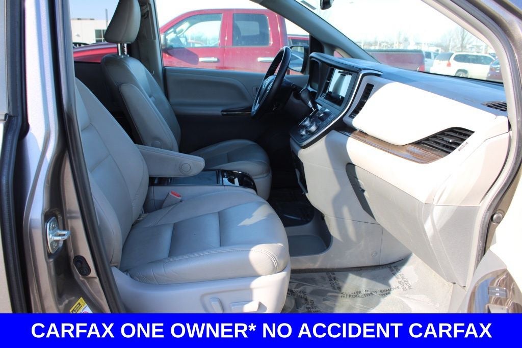 2015 Toyota Sienna XLE