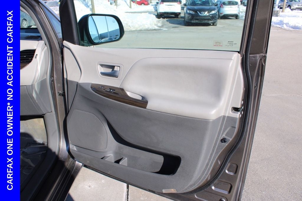 2015 Toyota Sienna XLE