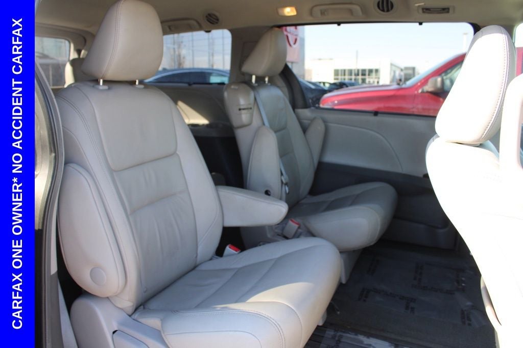 2015 Toyota Sienna XLE