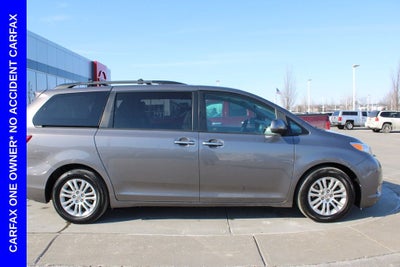 2015 Toyota Sienna XLE