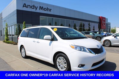 2014 Toyota Sienna XLE 8 Passenger