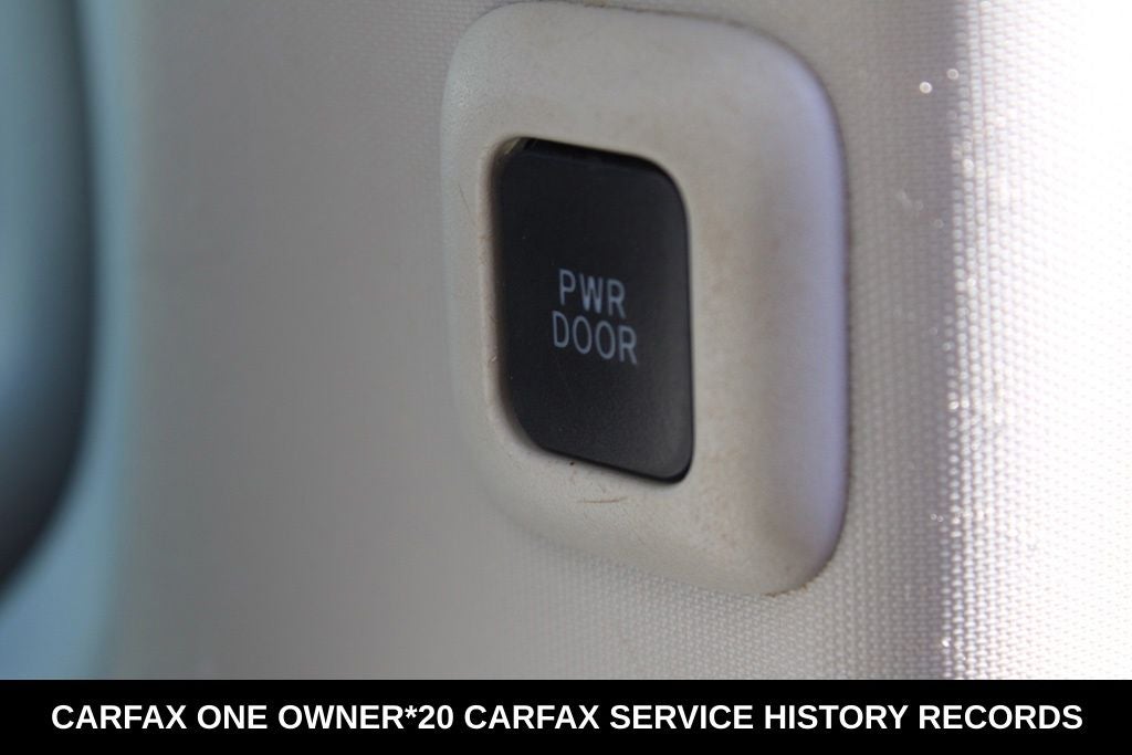 2014 Toyota Sienna XLE 8 Passenger