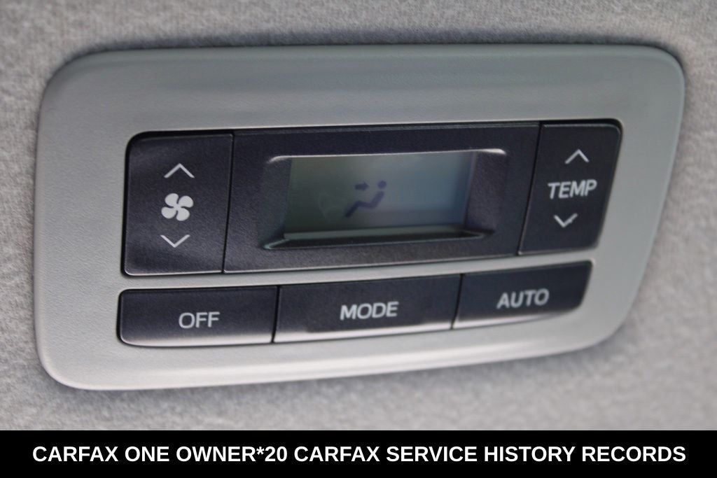2014 Toyota Sienna XLE 8 Passenger