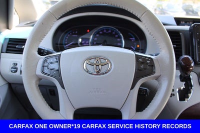 2014 Toyota Sienna XLE 8 Passenger