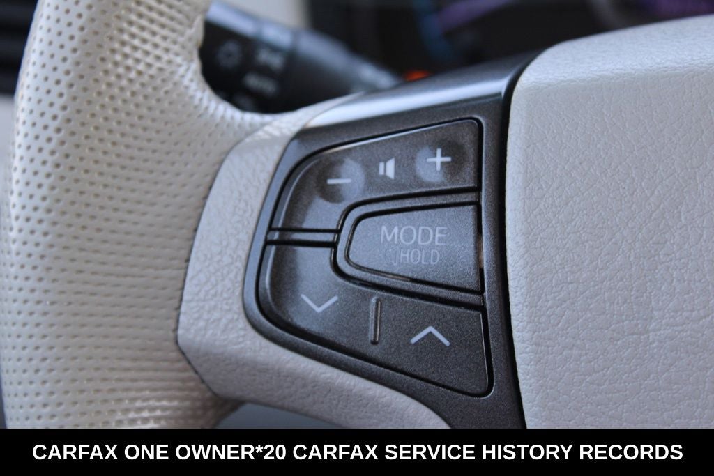 2014 Toyota Sienna XLE 8 Passenger
