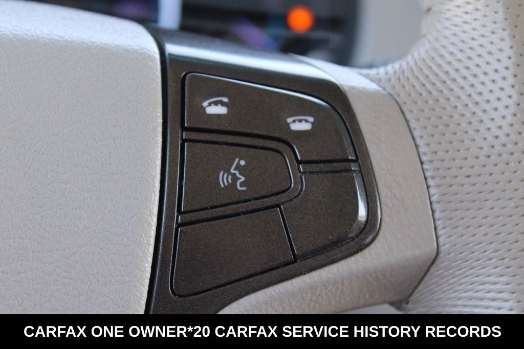 2014 Toyota Sienna XLE 8 Passenger