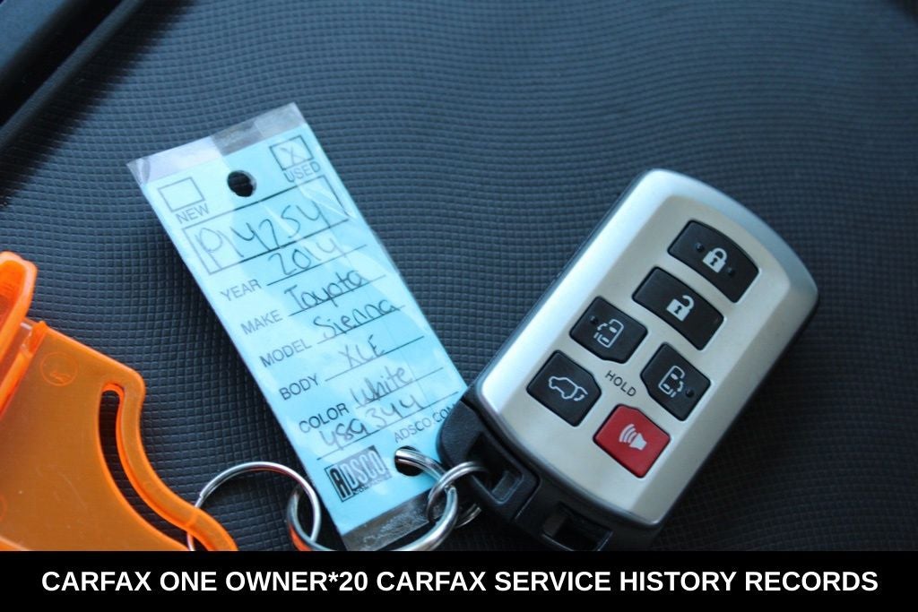 2014 Toyota Sienna XLE 8 Passenger
