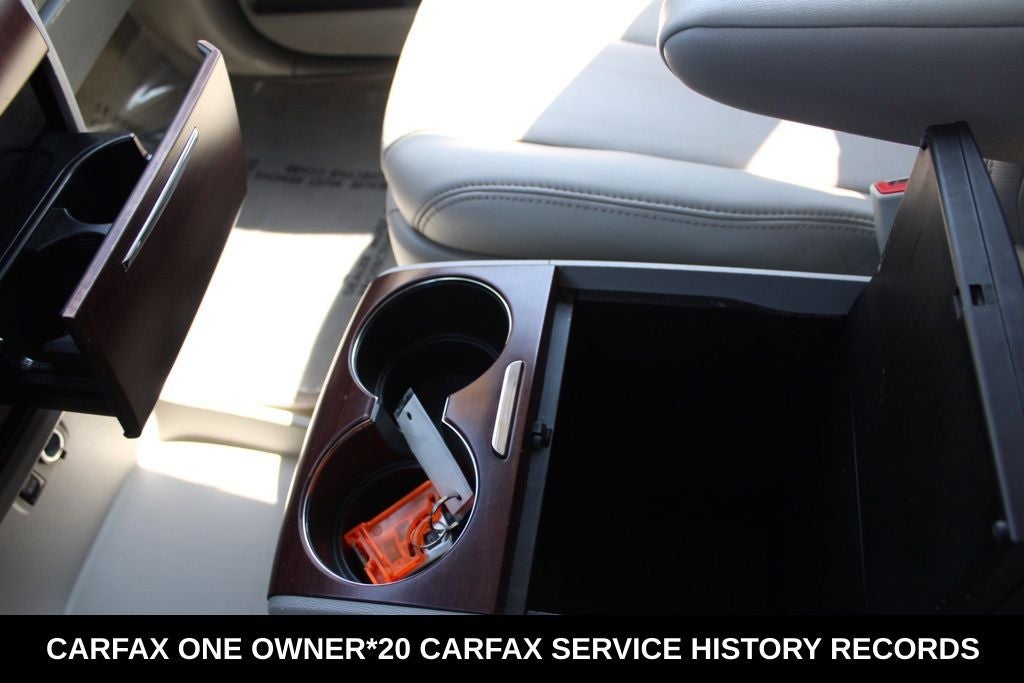 2014 Toyota Sienna XLE 8 Passenger