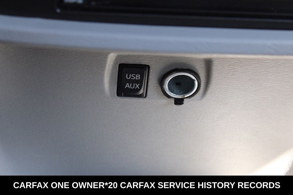 2014 Toyota Sienna XLE 8 Passenger