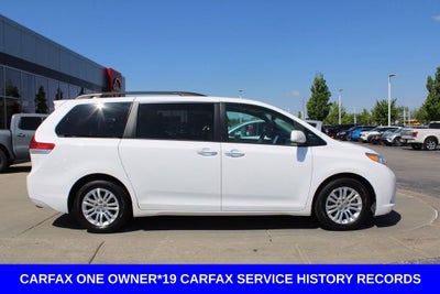 2014 Toyota Sienna XLE 8 Passenger